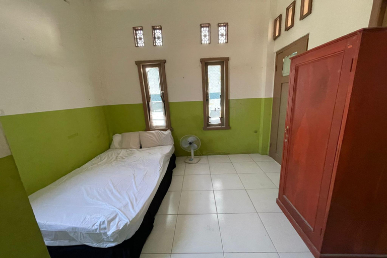 Bedroom 3, OYO Life 93075 Nova Jaya 2 Homestay Syariah, Lamongan