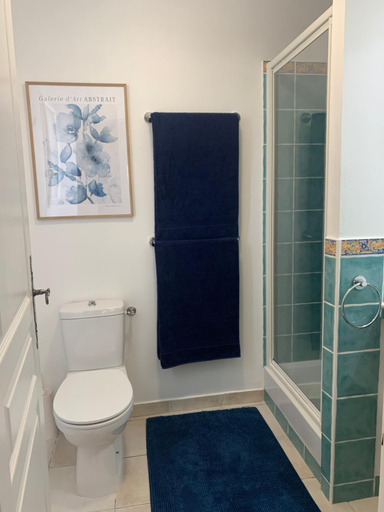 Bathroom 2, Suite dans un petit paradis, Var