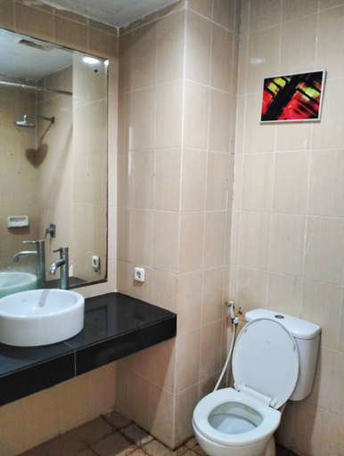Bathroom 3, Fabura Soppeng Sulolipu Losari Beach Makassar, Makassar