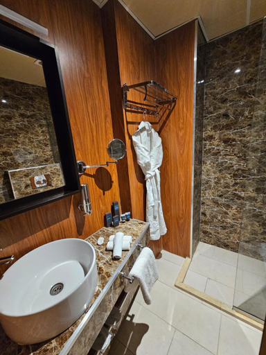 Bathroom, Qasr alnkheel resort and hotel, Jericho