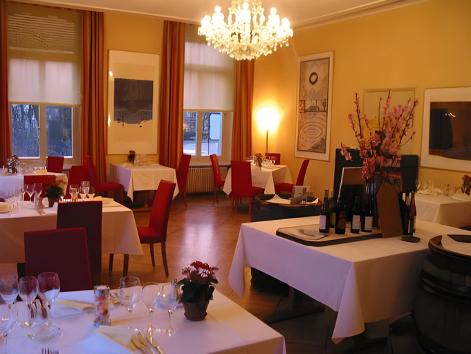 Food & Drinks 2, Hotel Alpes & Lac, Neuchâtel