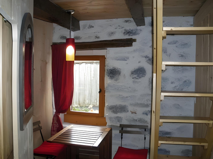 Bedroom 3, La Maison des Fees, Saint-Maurice