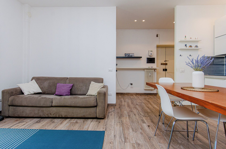 Others 4, VivimiHome-Stelvio House, Milano