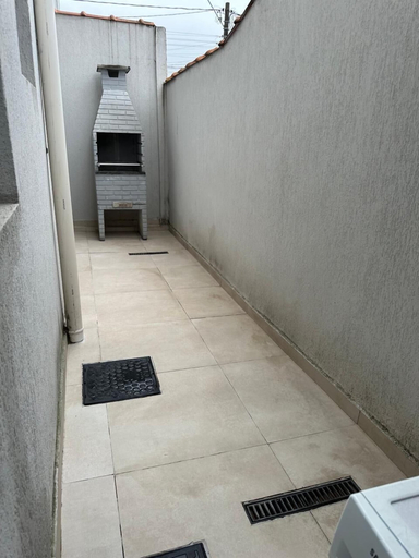 Others 5, CASA DAS FLORES, São Vicente