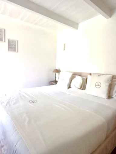 Bedroom 2, La Casa Particular, Bari