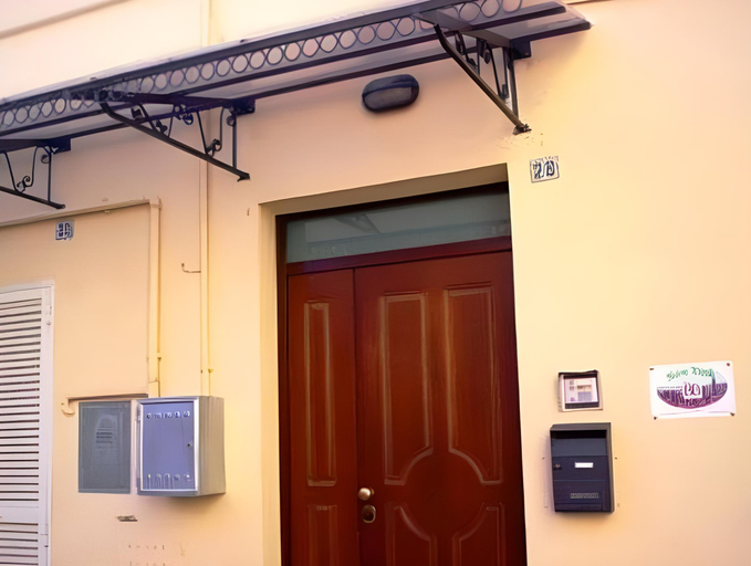 Others 5, Civico 28, Pescara