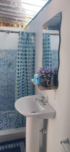 Bathroom 4, las cabañas, San Carlos