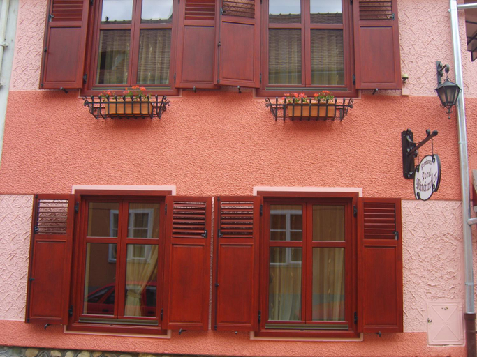 Others 3, Pensiunea Podul Minciunilor, Sibiu