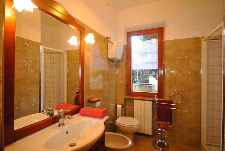 Bathroom 2, Agriturismo la Nicchia, Siena