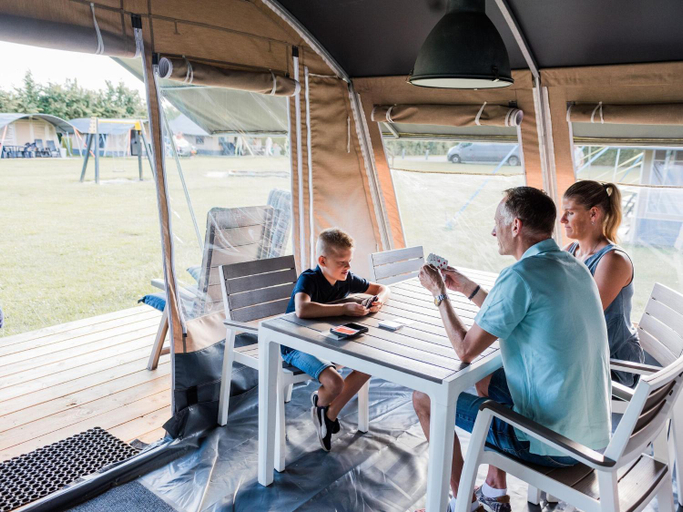Others 2, Nice tent lodge in a holiday park, Mersch