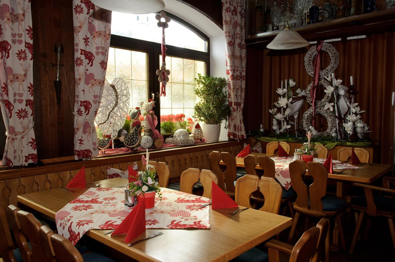 Food & Drinks 5, Hirmonshof, Regen