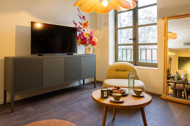 Bedroom 2, La Villa Serra - Appartements, Lot-et-Garonne