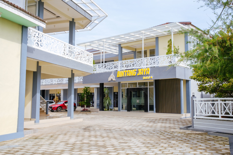 Bintang Jaya Hotel, Madura Island