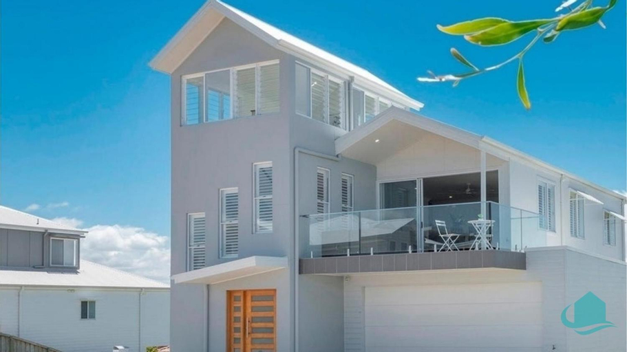 Exterior & Views 1, Beachside Oasis, Lake Macquarie - North
