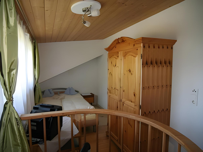 Bedroom 2, Schlossnerhof, Lienz