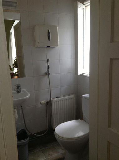 Bathroom 2, Kastani Home Accommodation, Tartu