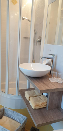 Bathroom 3, Appartements Dornach, Bolzano