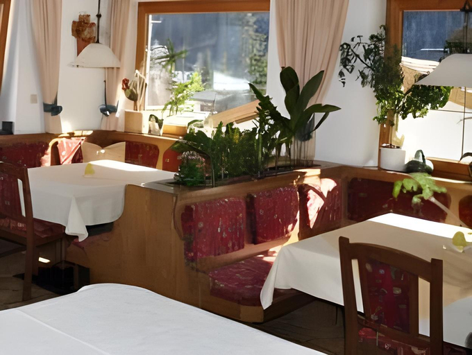 Food & Drinks 4, Apart - und Fruhstuckspension Jagerheim, Landeck