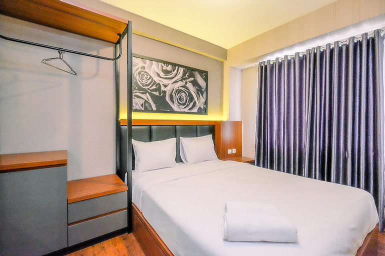Modern Look 2BR at 28th Floor Podomoro Golf View Apartment, Bogor