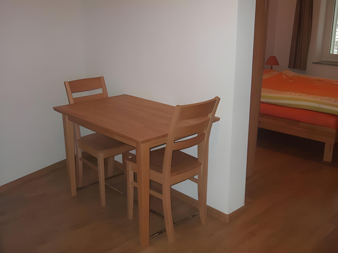 Others 3, Studios with Kitchenette, Arlesheim