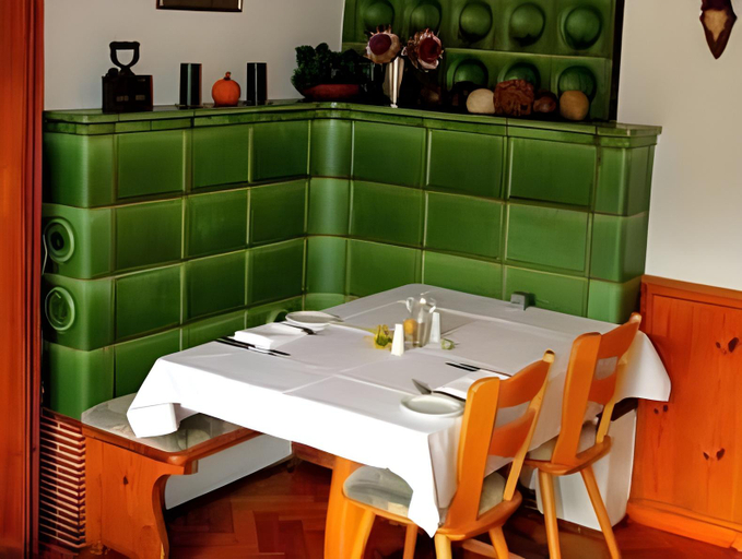 Food & Drinks 2, Hotel B&B Steinasage, Waldshut