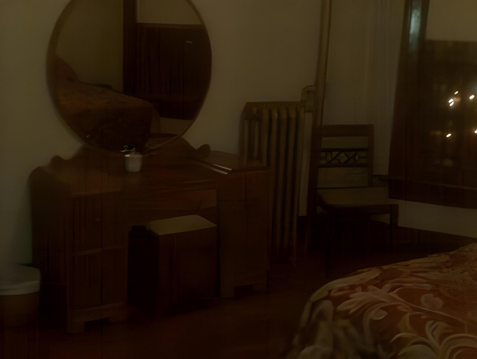 Interior view 3, Arundel Mansions Hotel, Greater Vancouver