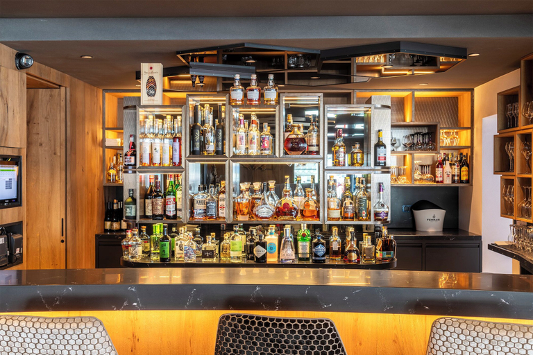 Food & Drinks