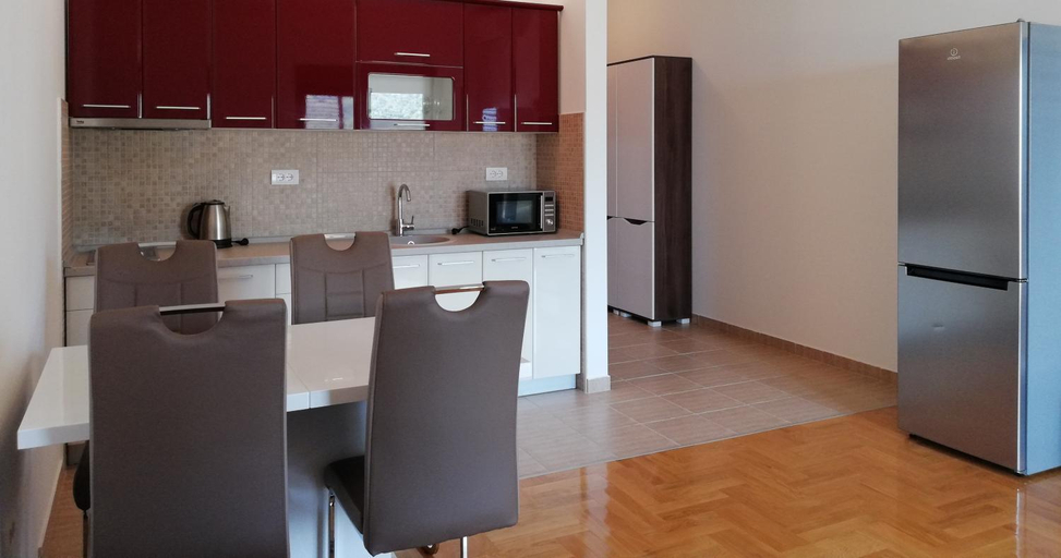 Others 2, Apartment Anatolia of Becici