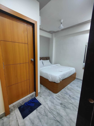 Bedroom 4, HOTEL BLUE SKY, Ahmadabad