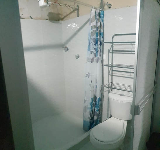 Others 5, Hostal Perla Del Norte, Líbano