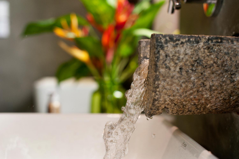 Bathroom 2, Nirbana Retreat, Habaraduwa