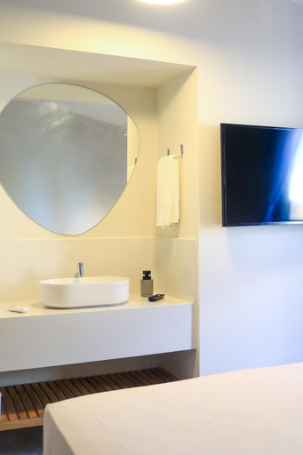 Bathroom 7