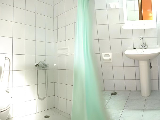 Bathroom 2, Arsinoi Studios and Apartments, Faistos