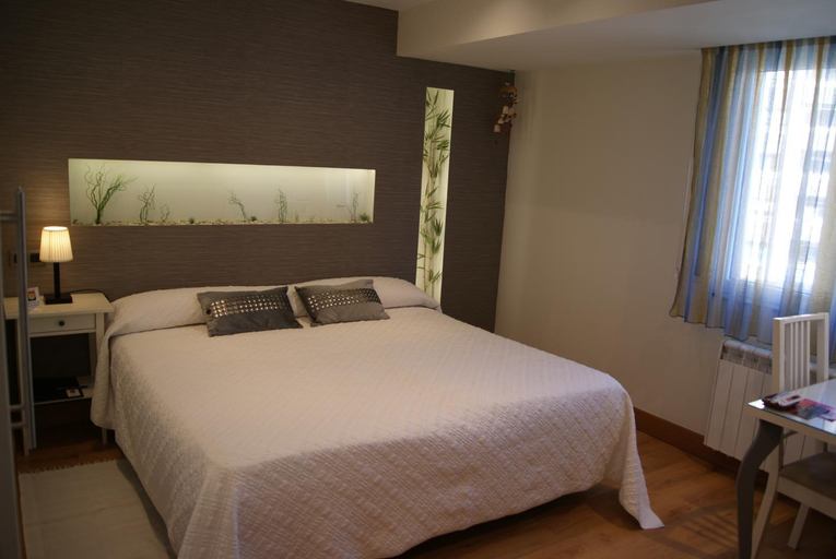 Bedroom 3, Melida Ostatua, Vizcaya