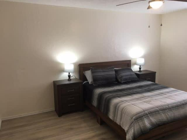 Cozy 1-BR upstairs apartment, near Fort Sill!, Comanche