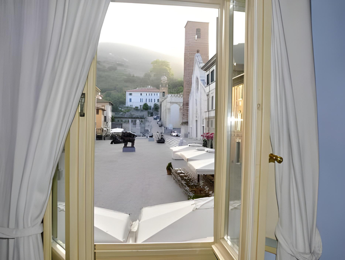 Others 4, Locanda Pietrasantese B&B, Lucca