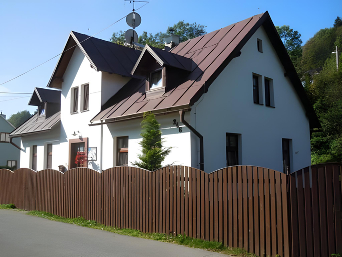 Others 5, Chalupa 246, Trutnov