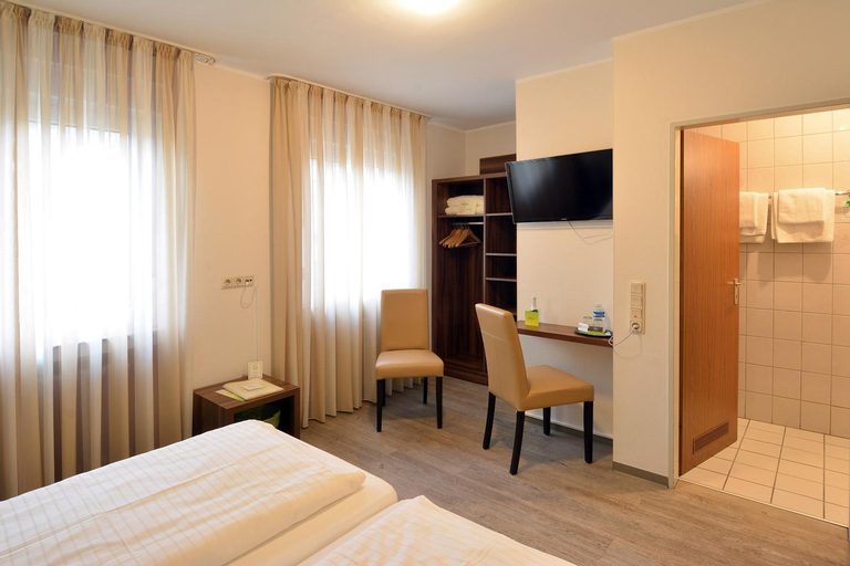 Bedroom 6