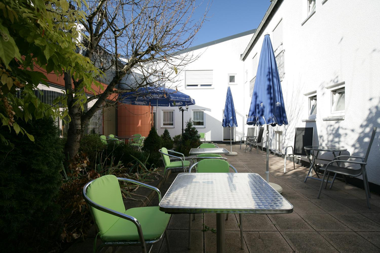 Others 4, Hotel am Baronenwald, Göppingen