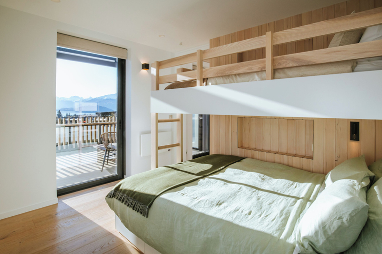 Bedroom 2, Platinum Ridge - Lake Views - Sleeps 8, Queenstown-Lakes