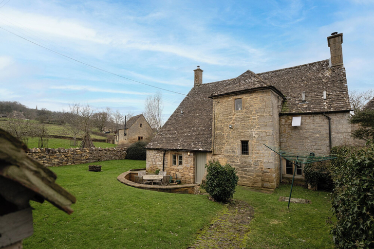 Exterior & Views 2, Orchard Cottage, Lovely Home near Broadway, Gloucestershire
