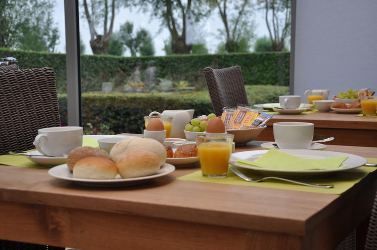 Food & Drinks, B&B Knotwilgenhoeve, West-Vlaanderen