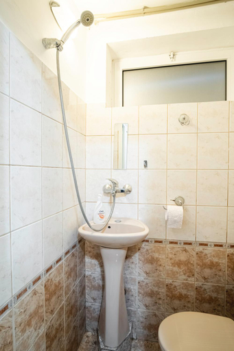 Bathroom 2, Ruse RIVER Apartment, Rousse