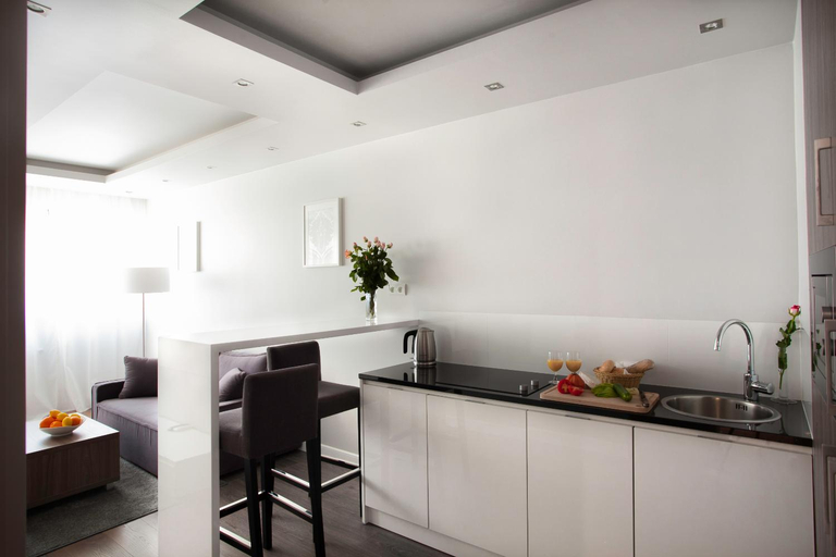 Others 5, Oxygen Residence, Warsaw