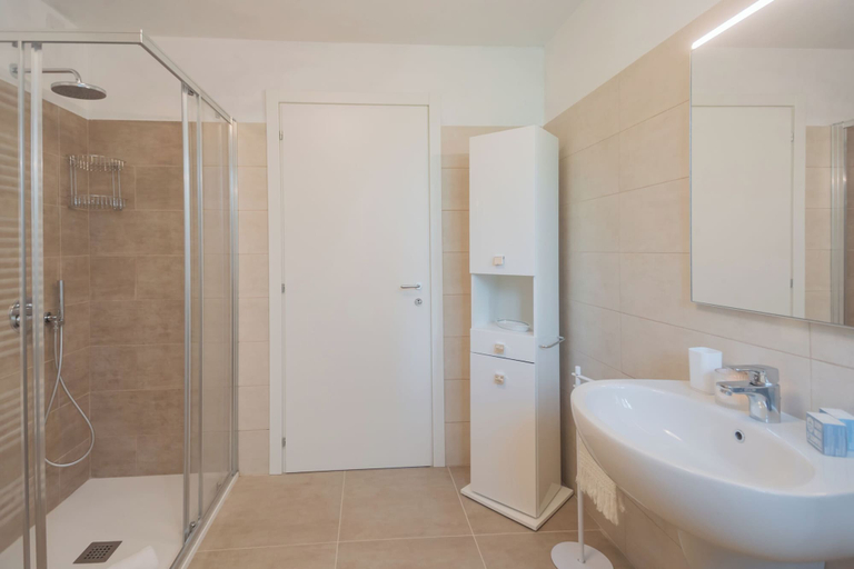 Bathroom 4, La Quiete With Private Garden by Rent all Como, Como
