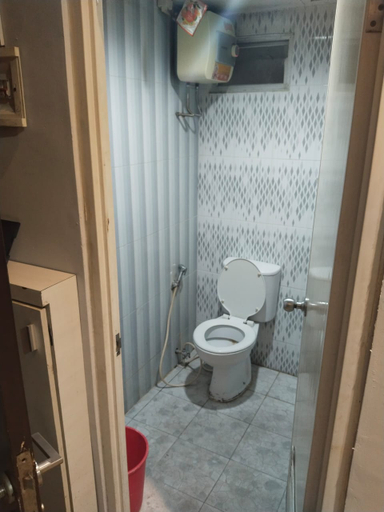 Bathroom, The Suites Metro Apartment by SP Management, Bandung