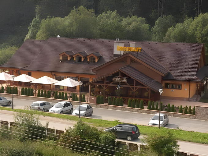 Others 5, Country Saloon Bela, Žilina
