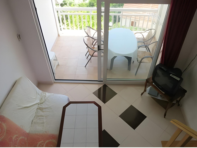 Others 5, Apartments Pehar, Gradac