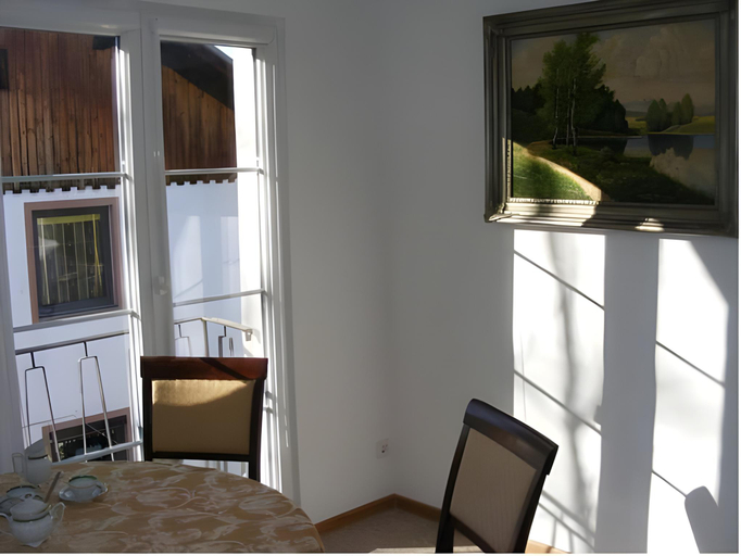 Facilities 5, The White House Austria, Villach Land