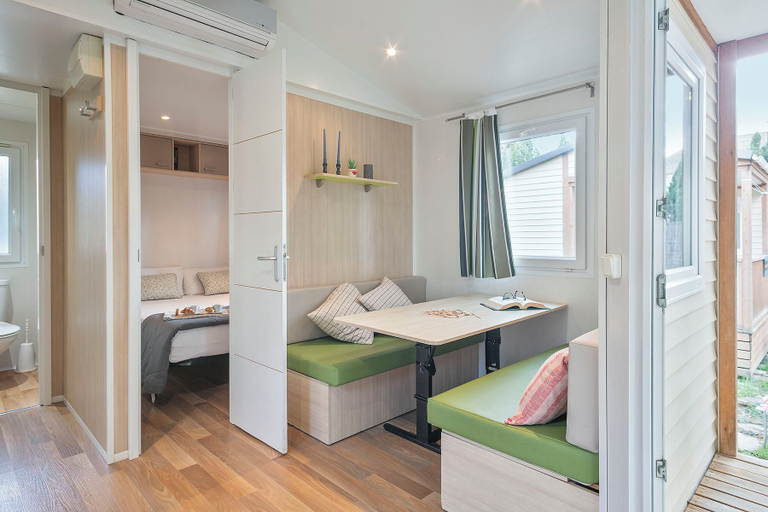 Bathroom 3, Camping Castell Montgrí, Girona